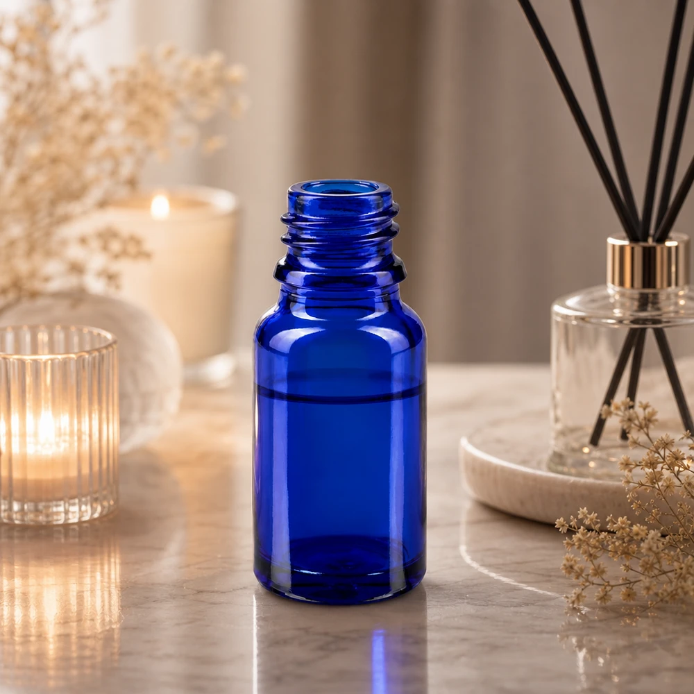 Flacon 10 ml DIN18 - verre bleu Elégant flacon médical bleu 10ml en verre anti-UV pour applications professionnelles