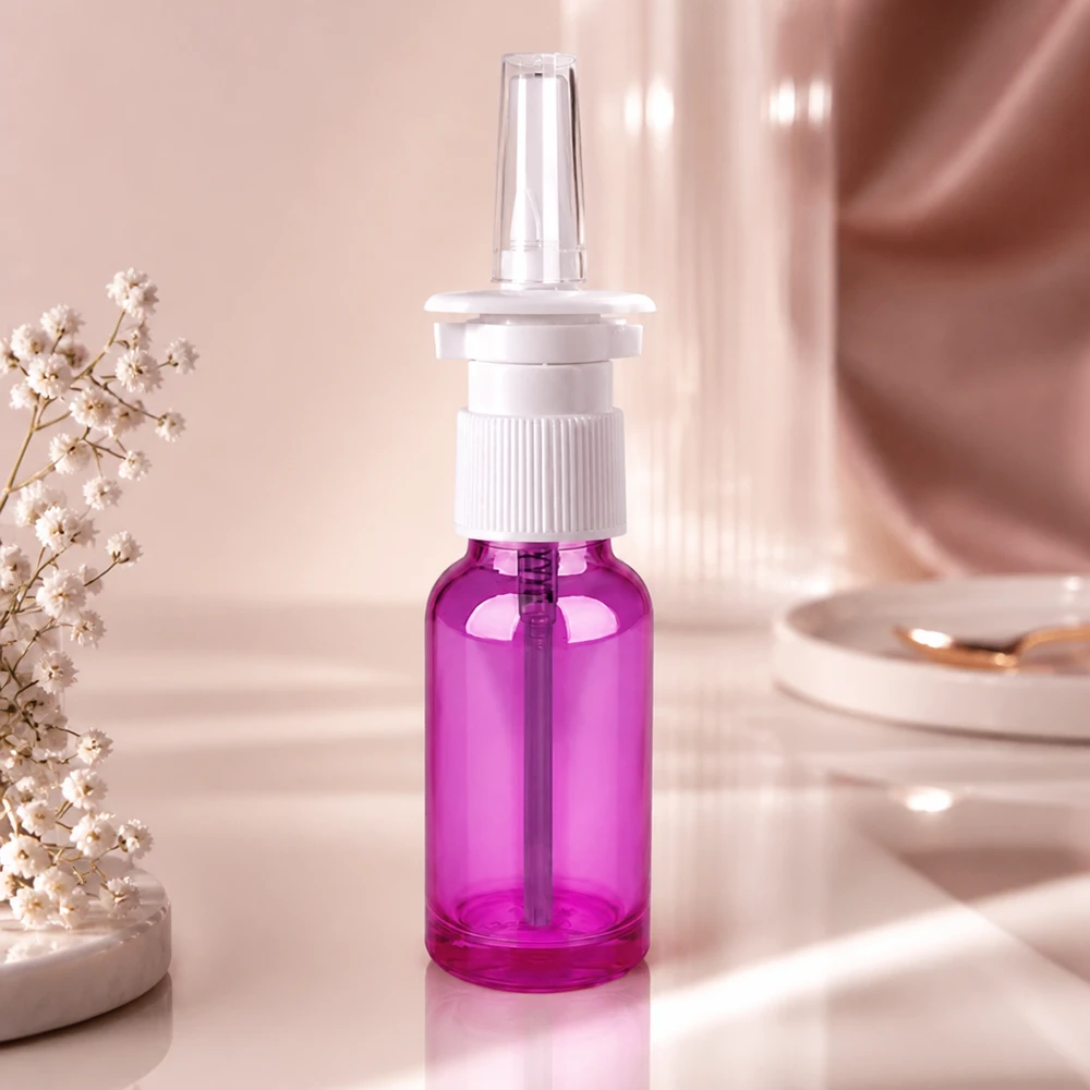 Vaporisateur nasal 20ml blanc/transparent standard PurpleLine. UT18/20 Bouteille de spray nasal de 20 ml avec surface antidérapante violette pour une manipulation et une utilisation en toute sécurité