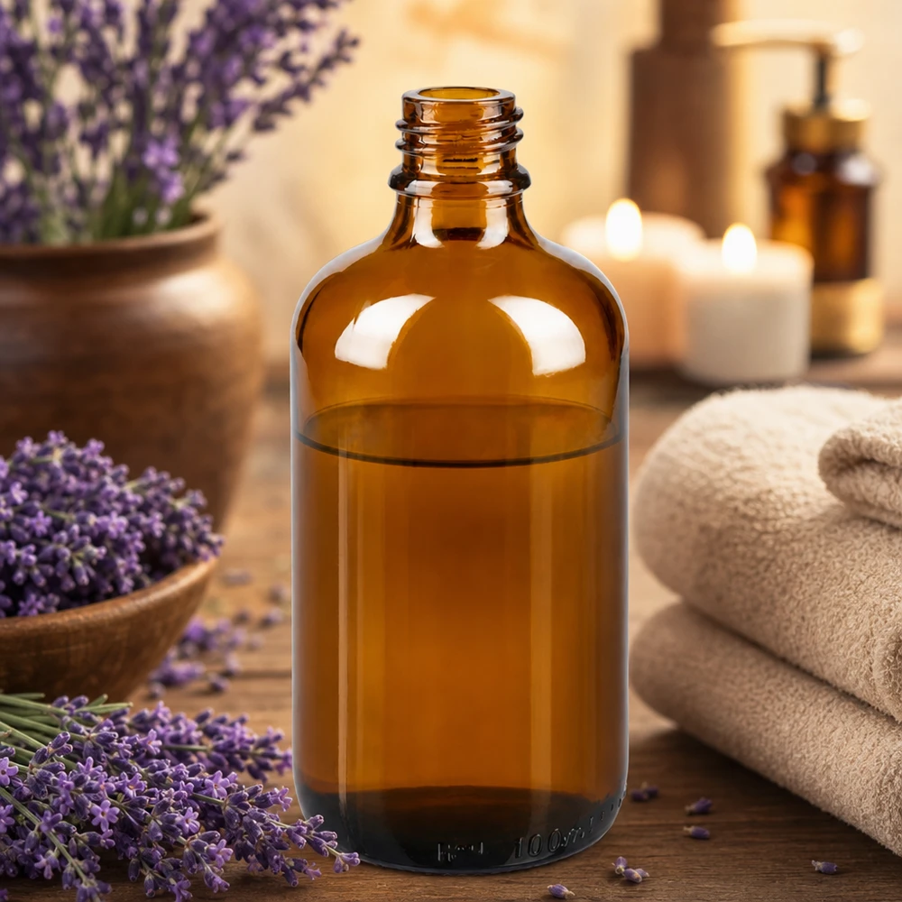 Flacon à pharmacie marron 100ml ApoGlas Bouteille en verre brun ApoGlas de 100 ml avec lavande et serviettes dans une atmosphère de spa relaxante