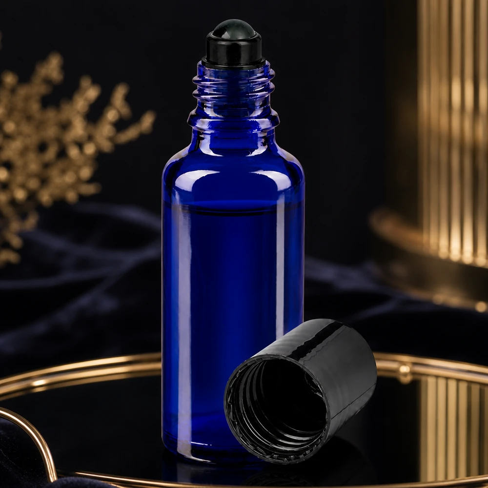 Flacon de déodorant en verre bleu 30 ml, déo à bille vide Flacon cylindrique en verre d'apothicaire, bleu cobalt, muni d'un bouchon à bille noir, d'une contenance de 30 ml