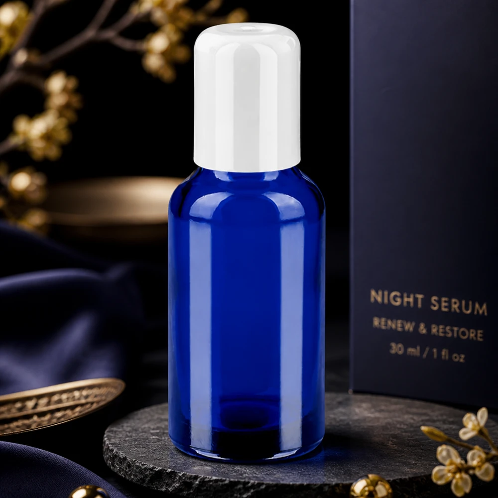 Flacon Roll-On 30ml blanc STD BlueLine UT18/30 Flacon roll-on pratique de 30 ml avec bouchon blanc, idéal pour l'application mobile de produits cosmétiques en déplacement.