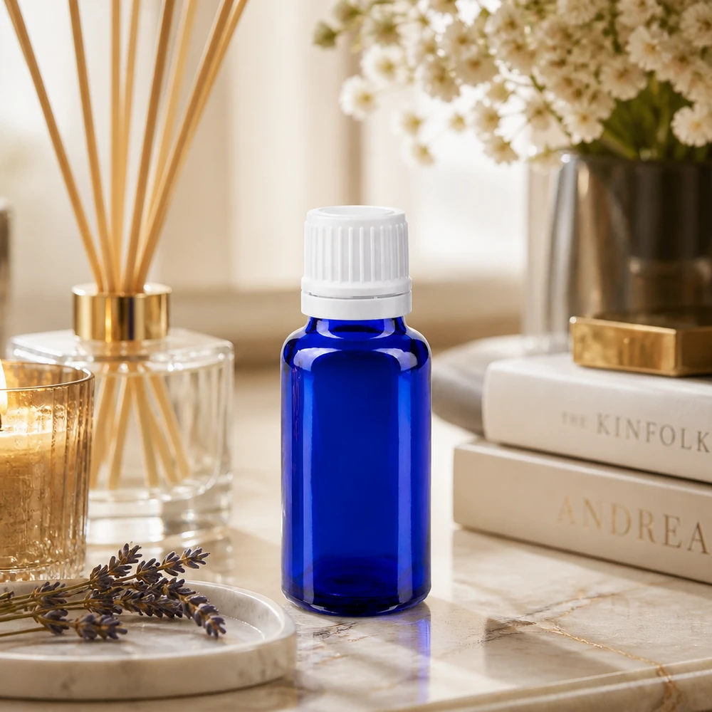 Flacon à pharmacie bleu 20ml bouchon à vis blanc bouchon d'originalité Petit flacon de pharmacie bleu de 20 ml avec bouchon compte-gouttes blanc, pour huiles essentielles et aromathérapie