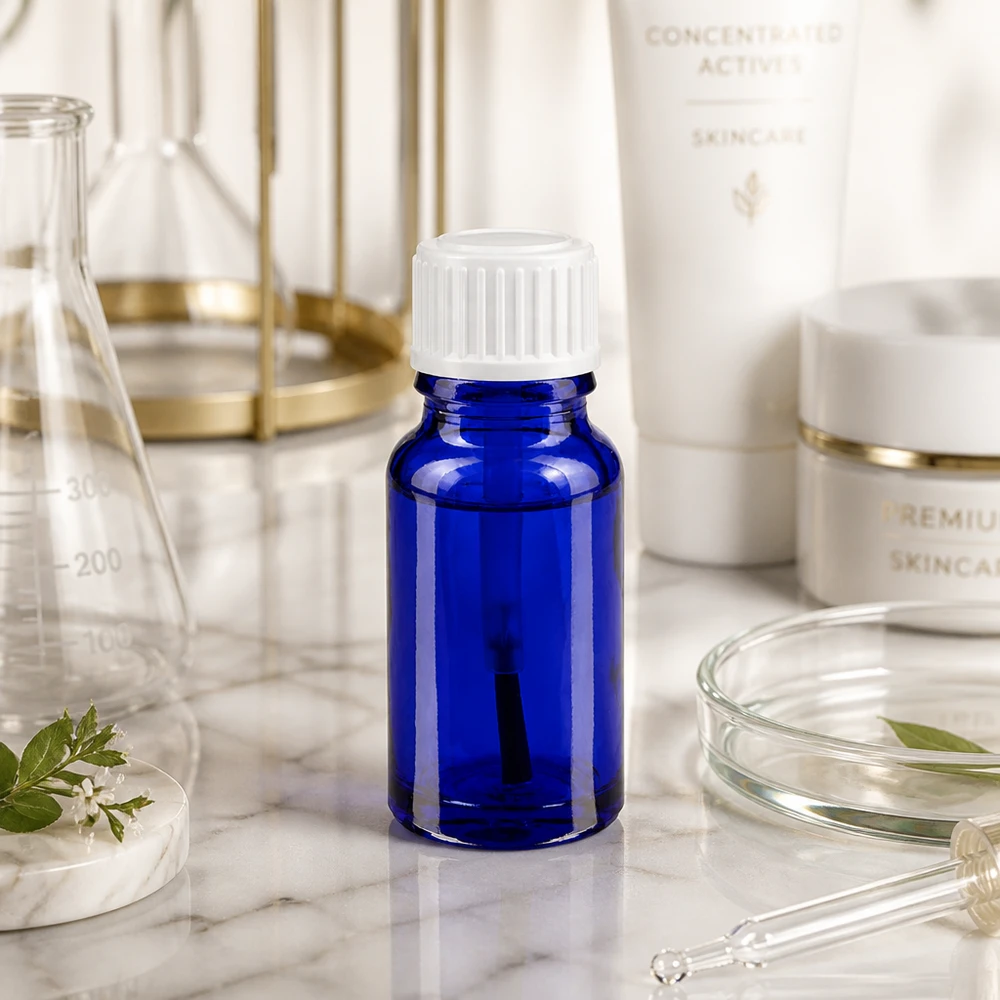 Flacon en verre bleu de pharmacie de 10 ml, modèle standard, avec bouchon blanc à sécurité enfants, pour les cosmétiques et la pharmacie