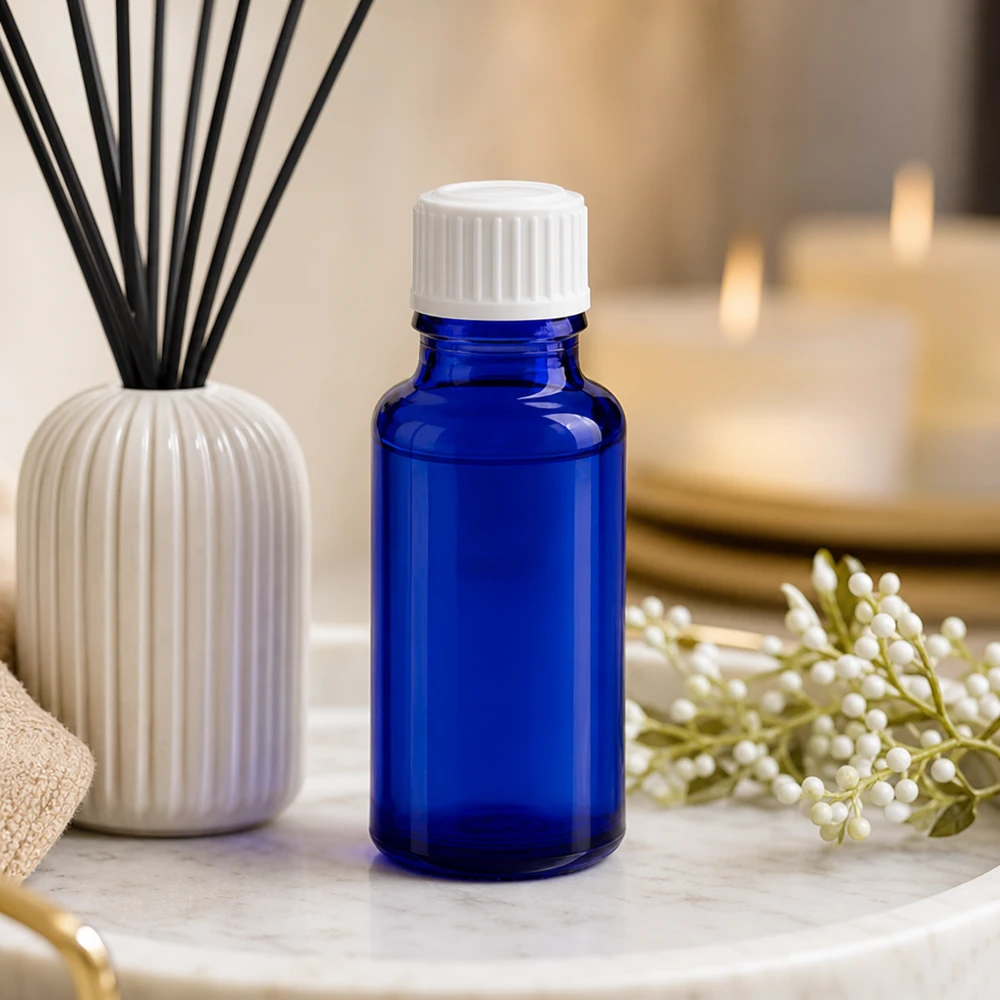 Flacon à pharmacie bleu 20ml bouchon à vis blanc standard Flacon en verre bleu cobalt de 20 ml pour huiles essentielles, à associer à un diffuseur à tiges et à des bougies