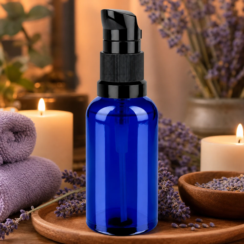 50ml flacon pompe noir STD BlueLine UT18/50 Elégant flacon-pompe bleu 50ml STD BlueLine UT18/50 avec tête de pompe noire ergonomique