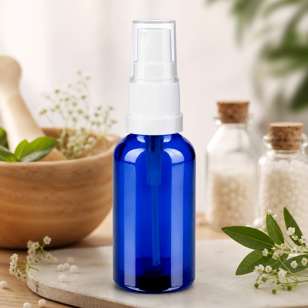 Vaporisateur 30ml blanc/tr. STD BlueLine UT18/30 Vaporisateur de 30 ml en matériau robuste avec tête de pompe blanche ergonomique