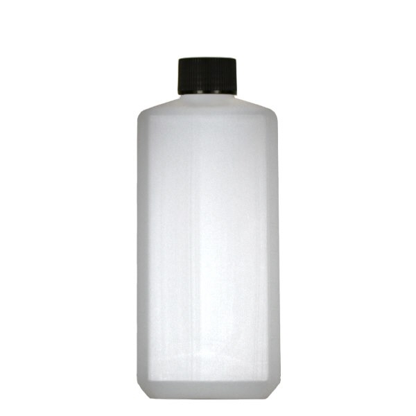 Bouteille carrée de 500 ml en PE naturel, avec bouchon. Bouteille carrée de 500 ml en PE naturel, avec bouchon.
