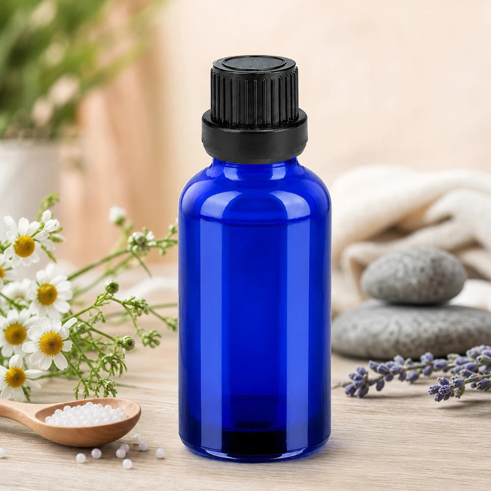 Flacon 30ml 11mm SV noir OV BlueLine UT18/30 Bouteille de verre de 30 ml en bleu cobalt, parfaite pour les produits naturels sensibles à la lumière.