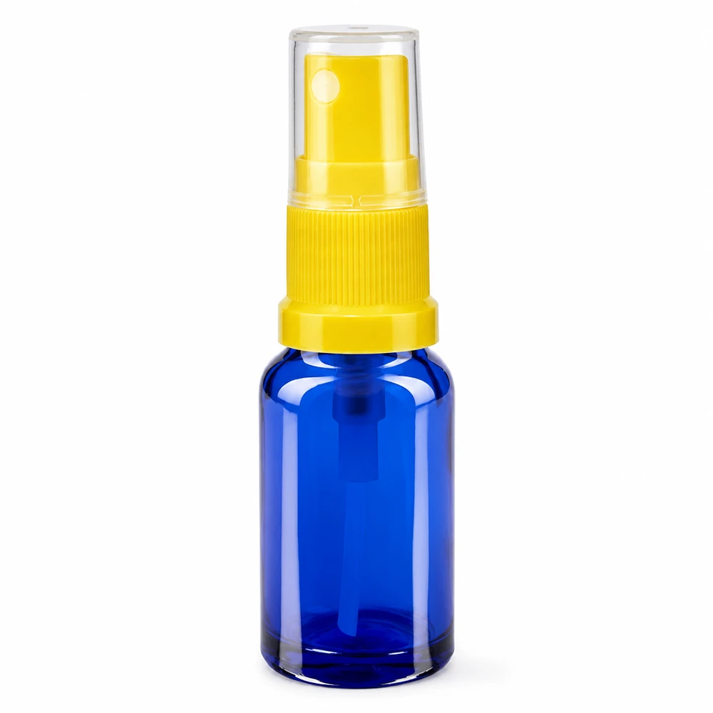 Petit flacon de pharmacie bleu de 10 ml en verre de sécurité, muni d'une tête de pulvérisation jaune et d'un bouchon transparent