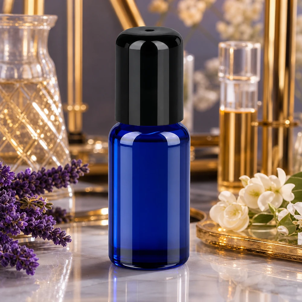 Flacon Roll-On 20ml noir STD BlueLine UT18/20 Flacon roll-on bleu élégant 20ml STD BlueLine avec bouchon noir mat pour une présentation raffinée
