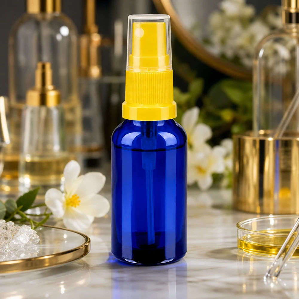 Vaporisateur 30ml jaune/tr. STD BlueLine UT18/30 Bouteille en verre polyvalente de 30 ml avec vaporisateur pour le bricolage de cosmétiques, de parfums et de solutions de nettoyage