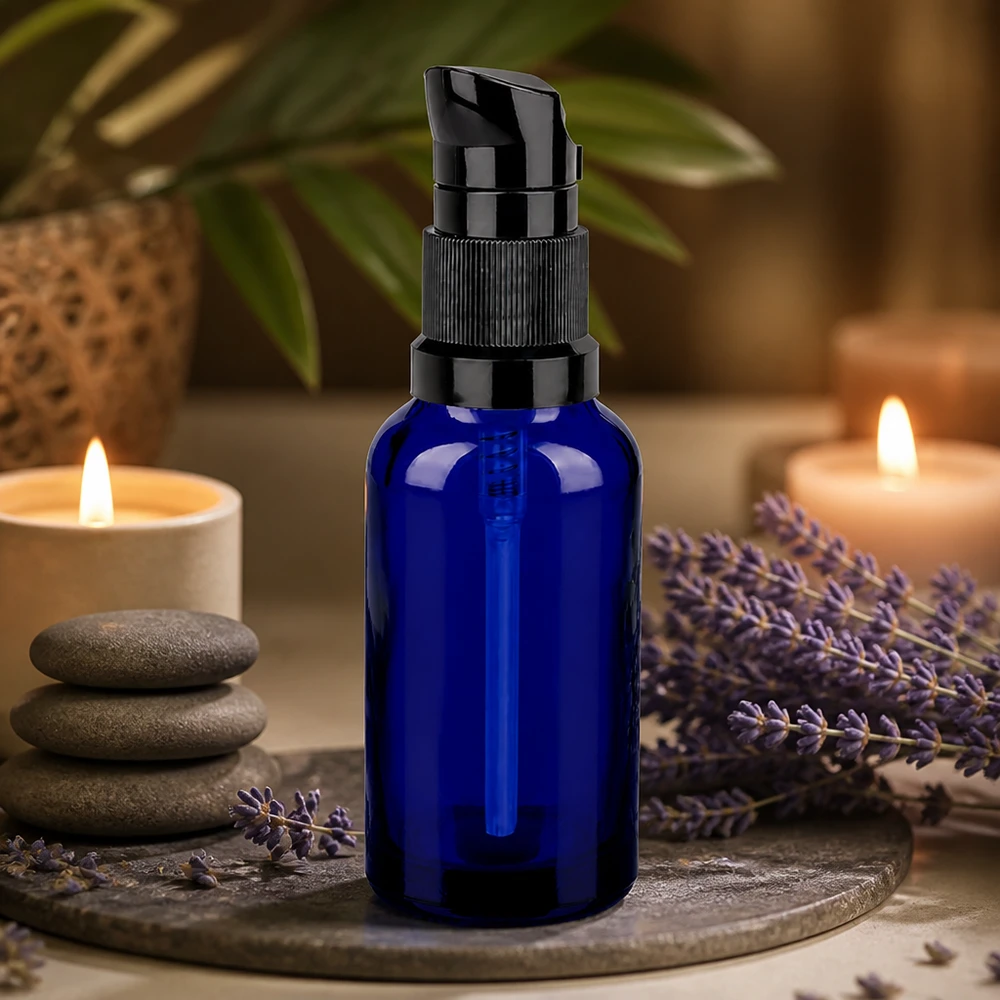 30ml flacon pompe noir STD BlueLine UT18/30 Flacon pompe élégant de 30ml en bleu cobalt avec bouchon noir mat pour cosmétiques de luxe