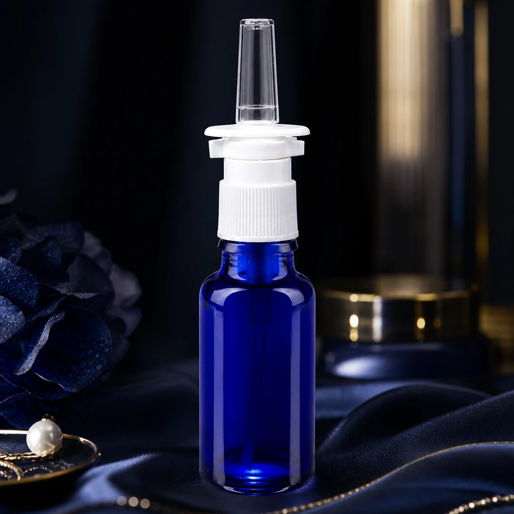 Flacon à pharmacie bleu 20ml vaporisateur nasal blanc standard Flacon compact de spray nasal de 20 ml, bleu cobalt, avec buse de pulvérisation transparente et pommeau blanc