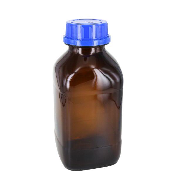Flacon carré à col large en verre ambré 1000 ml, avec bouchon à vis bleu de norme DIN 54, système d’inviolabilité et joint en PEE Flacon carré à col large en verre ambré 1000 ml, avec bouchon à vis bleu de norme DIN 54, système d’inviolabilité et joint en PEE