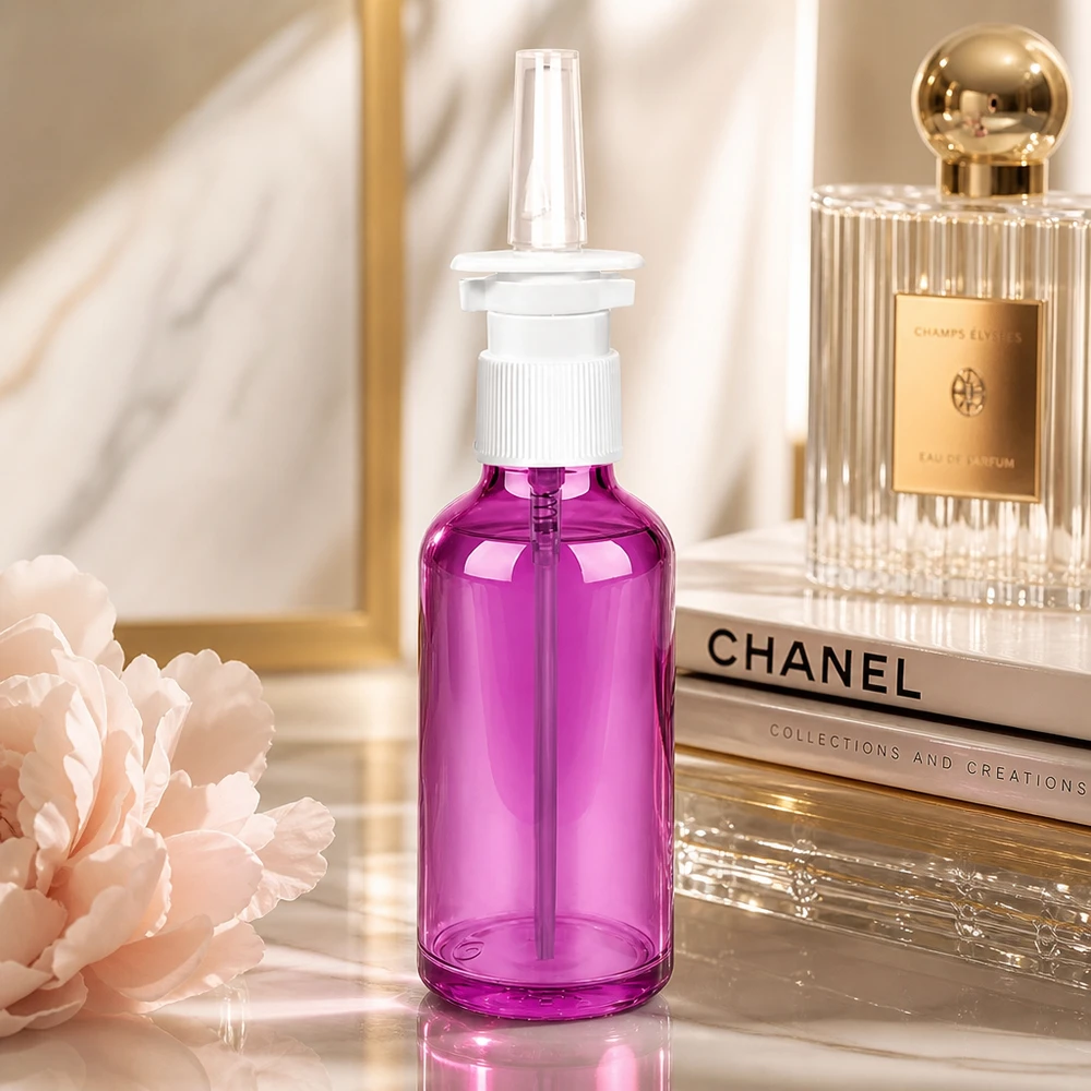 Vaporisateur nasal de 50ml blanc/transparent standard PurpleLine. UT18/50 Bouteille de spray nasal professionnelle de 50 ml avec un mécanisme de pulvérisation précis dans un design lilas élégant